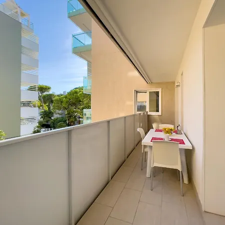 Appartamento Fiore-3 By Interhome Lignano Sabbiadoro