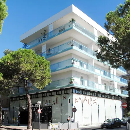 Appartamento Fiore-3 By Interhome