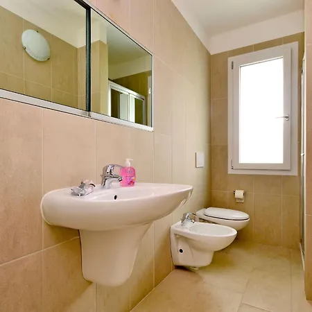 Apartamento Fiore-3 By Interhome *